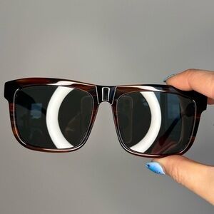 🟢3/$15 KITS Sunglasses in style Travis Brown Tortoise shell with black lenses